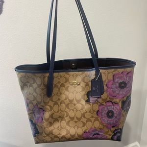 Coach poppy purse